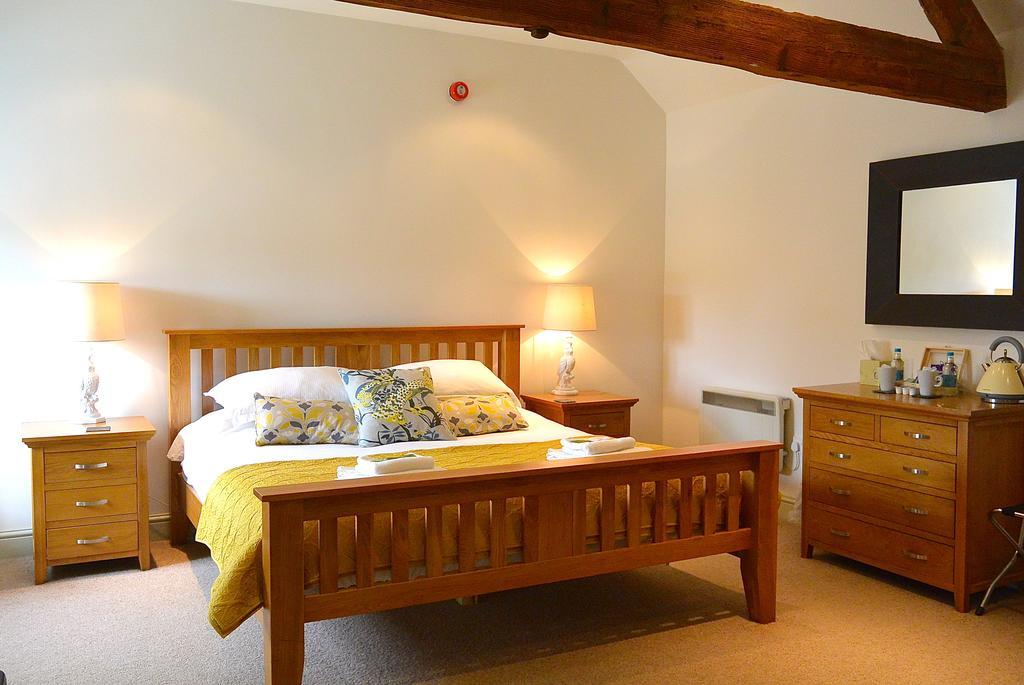 Coach & Horses Hotel Bourton-on-the-Water Room photo